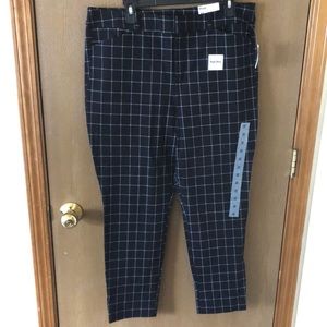 NWT Old Navy Pixie Pants